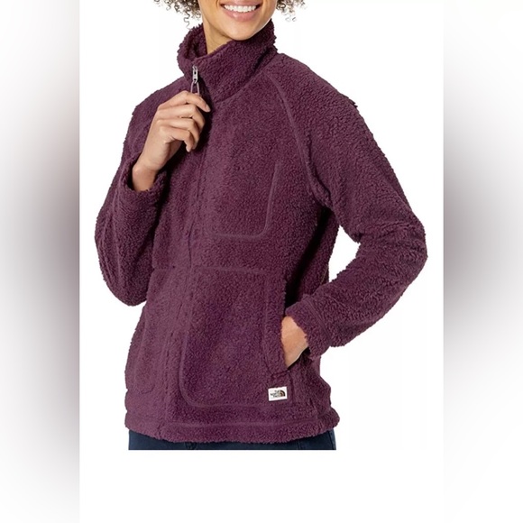 Women's North Face cozy Fleece Jacket in Blackberry Wine - Picture 2 of 5